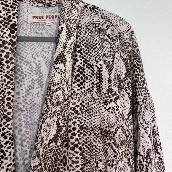 Free People Duster Cardigan Womens Small Wild Nights Snakeskin Snake Print Open - Picture 8 of 12
